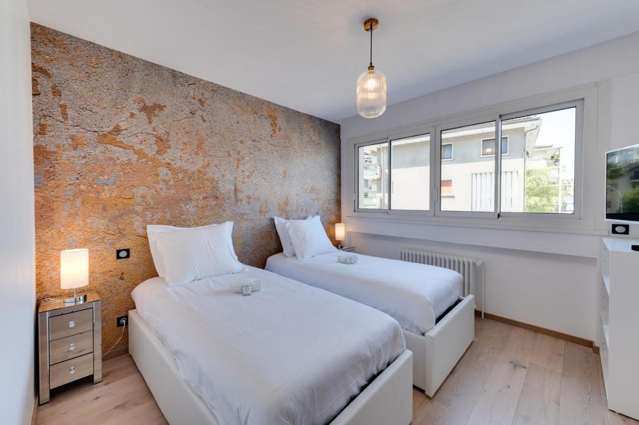 Swan Lake - Design Apartment Facing Lake Annecy Esterno foto